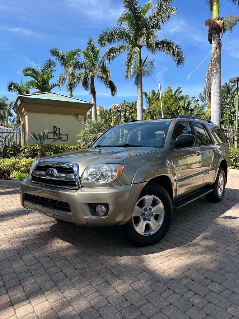 2007 Toyota 4Runner SR5's photo