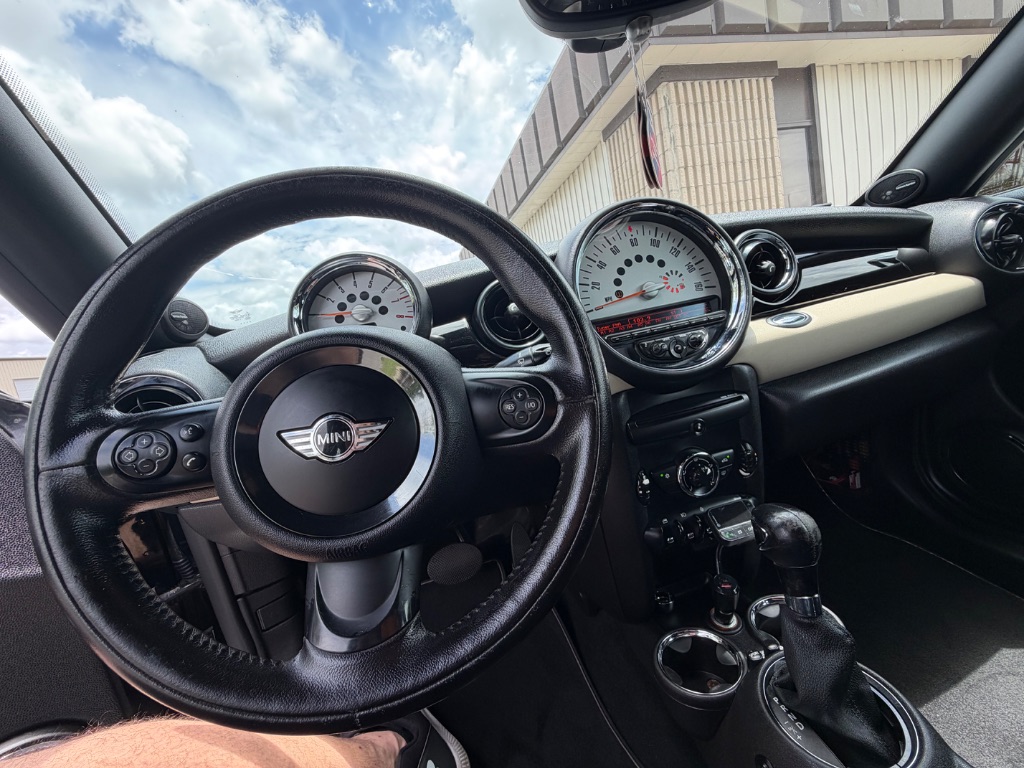2012 MINI Cooper Base - Photo 10