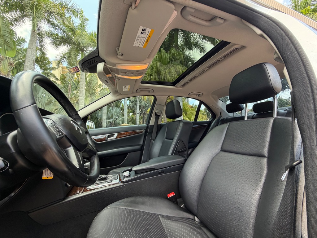 2014 Mercedes-Benz C-Class C250 Sport - Photo 11