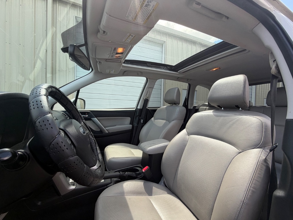 2016 Subaru Forester i Limited - Photo 10