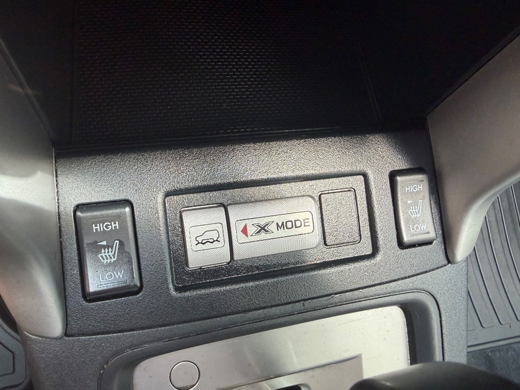 2016 Subaru Forester i Limited - Photo 17