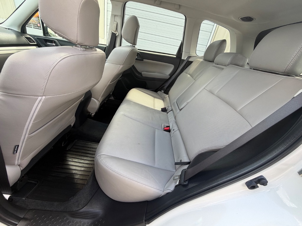 2016 Subaru Forester i Limited - Photo 11