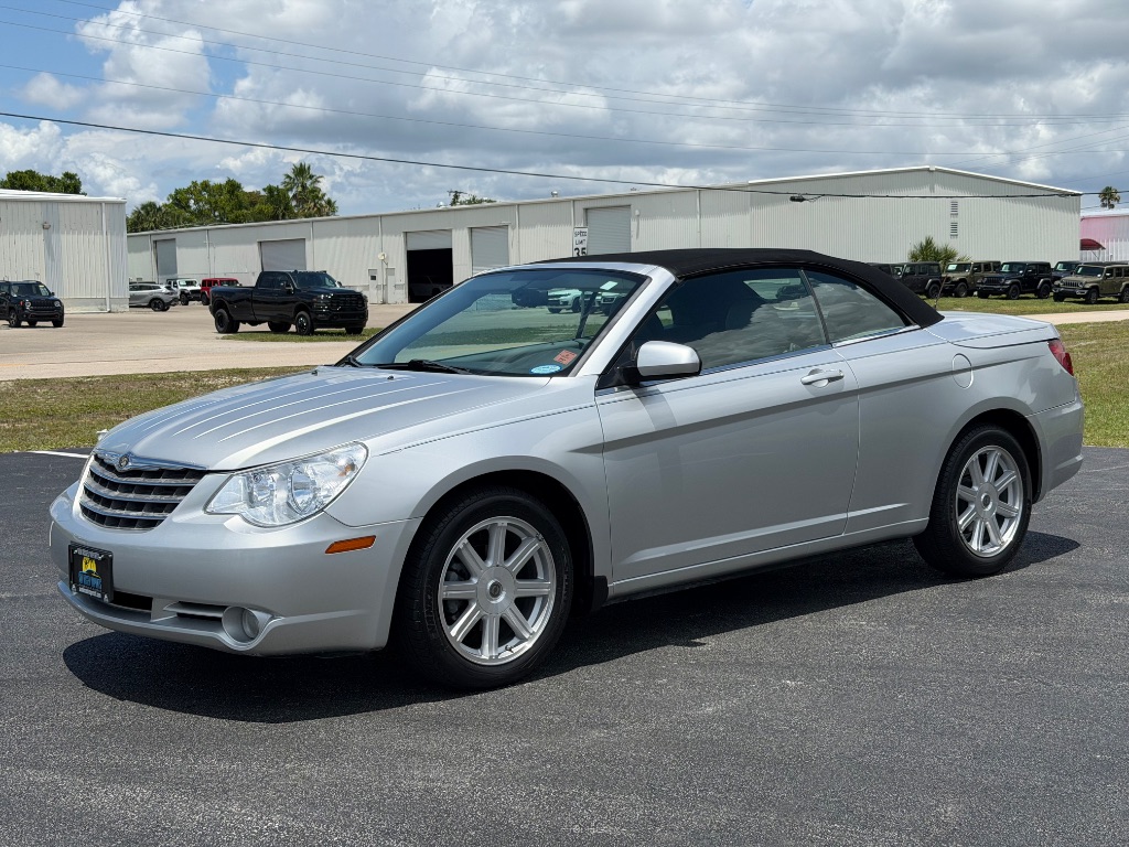 2008 Chrysler Sebring Touring's photo