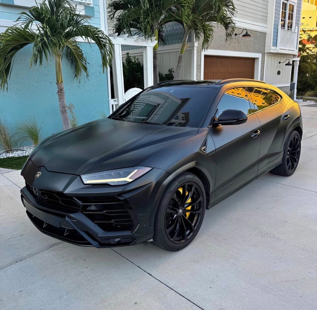 2019 Lamborghini Urus 4.0 V8's photo