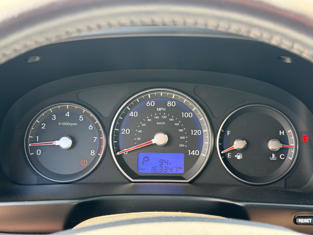 2012 Hyundai Santa Fe SE - Photo 17