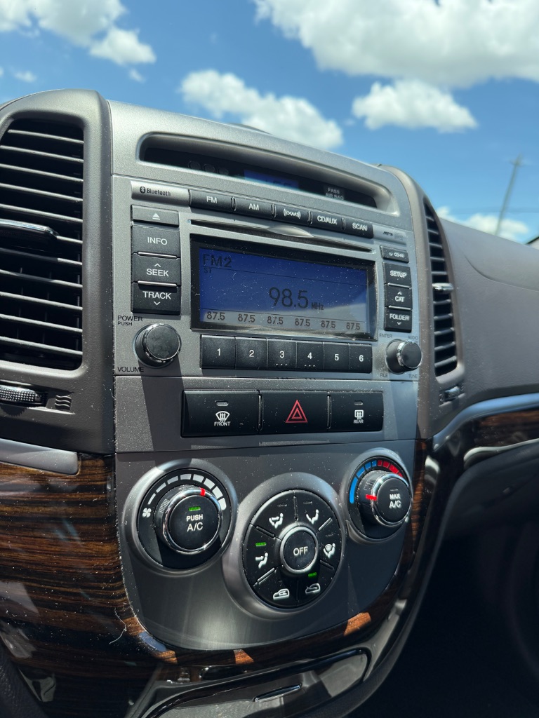 2012 Hyundai Santa Fe SE - Photo 16